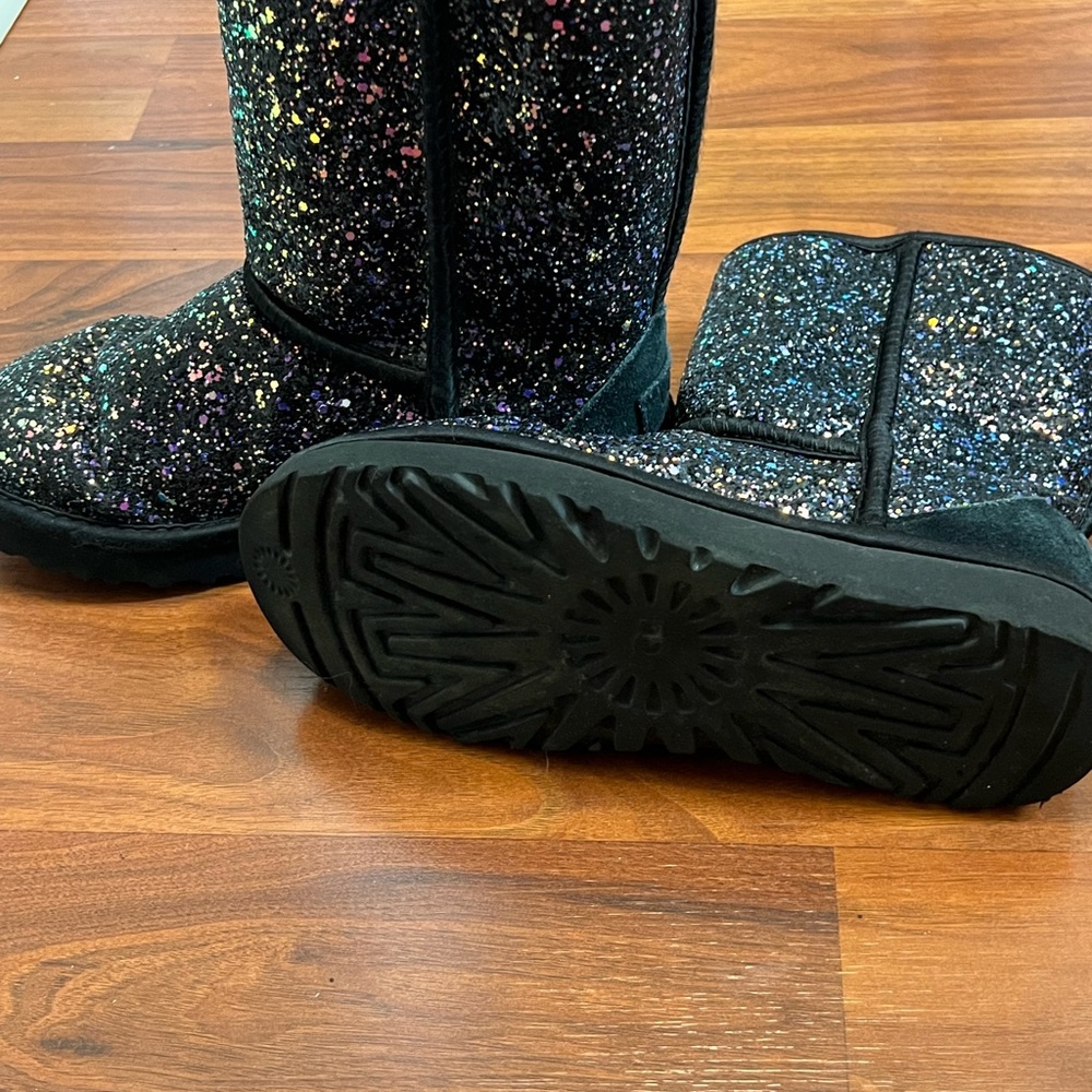 Girl Ugg boots.